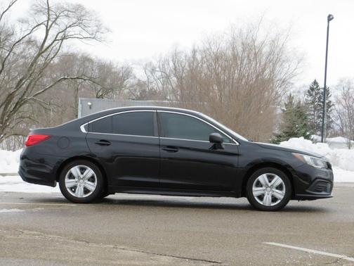 2018 Subaru Legacy 2.5i
