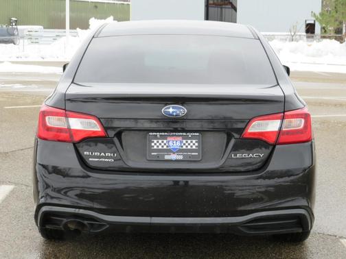 2018 Subaru Legacy 2.5i