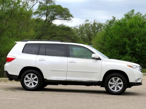 2012 Toyota Highlander Base