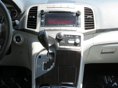 Black 2011 Toyota Venza Base