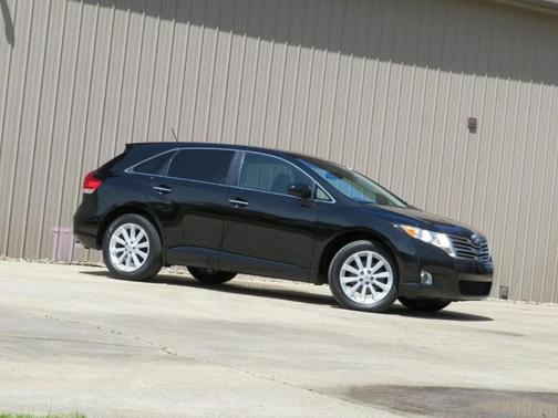 Black 2011 Toyota Venza Base