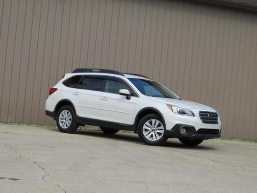 Crystal White Pearl 2015 Subaru Outback 2.5i Premium