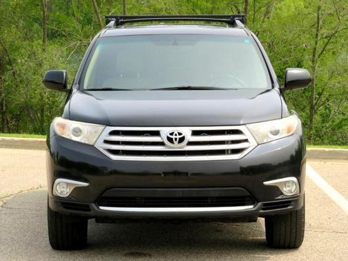 2012 Toyota Highlander Base