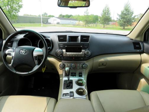 2012 Toyota Highlander Base
