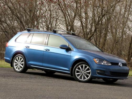 2016 Volkswagen Golf SportWagen TSI SE 4-Door
