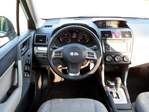 2014 Subaru Forester 2.5i Touring