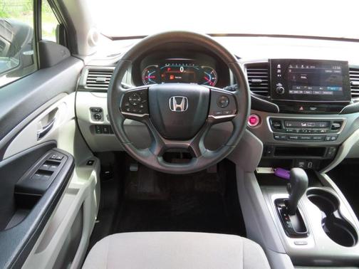 Gray 2019 Honda Pilot EX