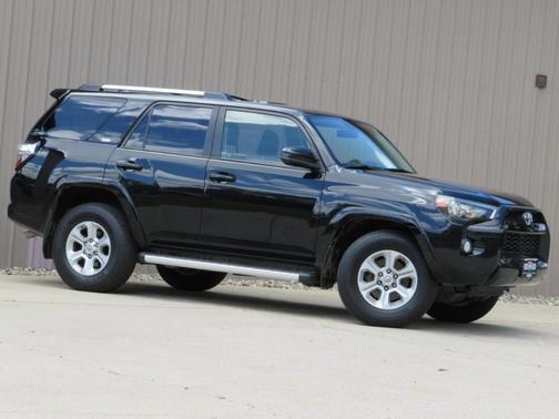 Black 2019 Toyota 4Runner SR5