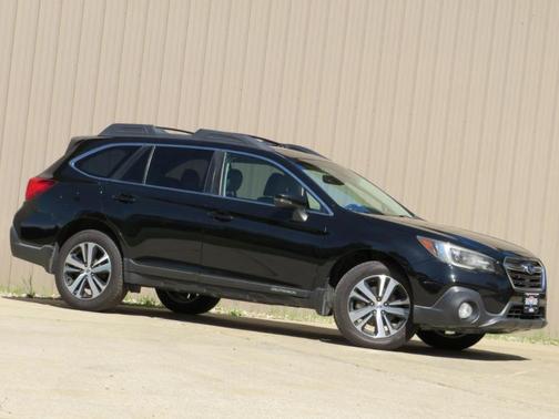 Crystal Black Silica 2018 Subaru Outback 2.5i Limited