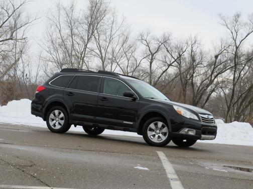 2010 Subaru Outback 3.6R Limited