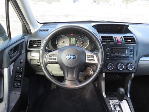 2014 Subaru Forester 2.5i