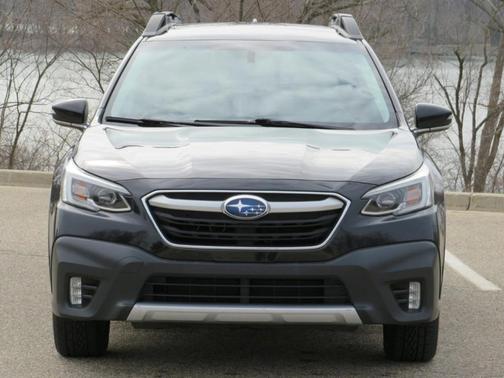Crystal Black Silica 2021 Subaru Outback Limited