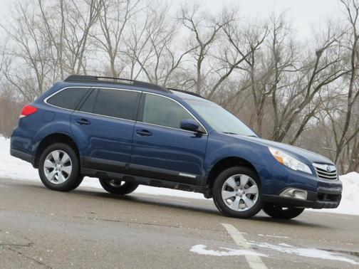 2010 Subaru Outback 2.5i Premium