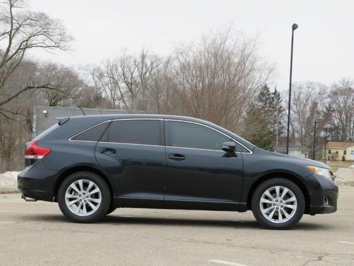 2015 Toyota Venza LE