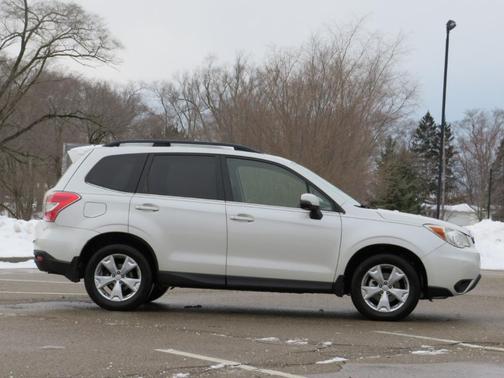2014 Subaru Forester 2.5i Touring