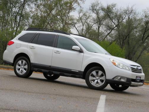 2010 Subaru Outback 2.5i Limited