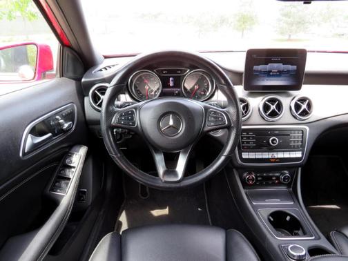 2020 Mercedes-Benz GLA 250 Base 4MATIC