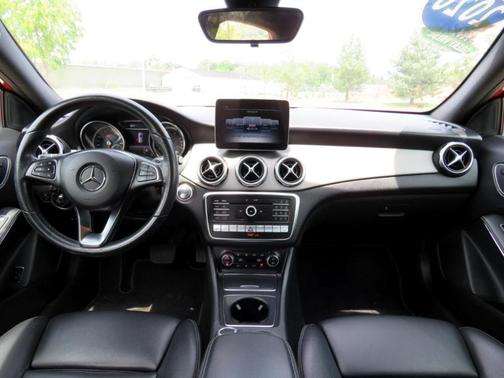 2020 Mercedes-Benz GLA 250 Base 4MATIC