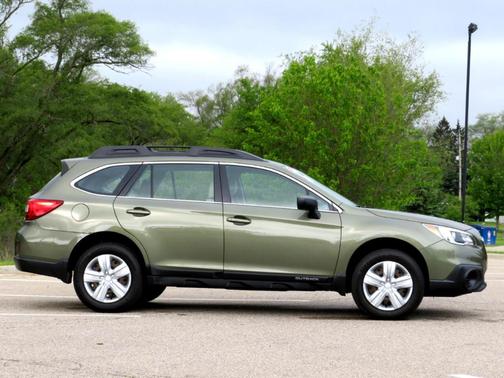 2016 Subaru Outback 2.5i