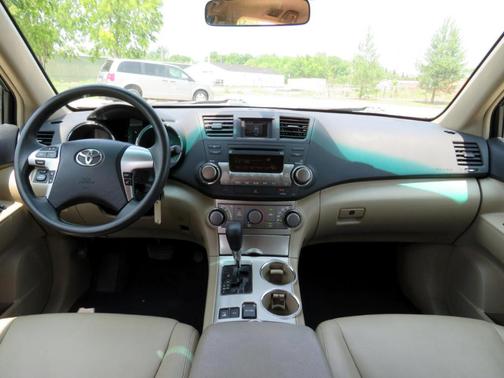 2011 Toyota Highlander Base