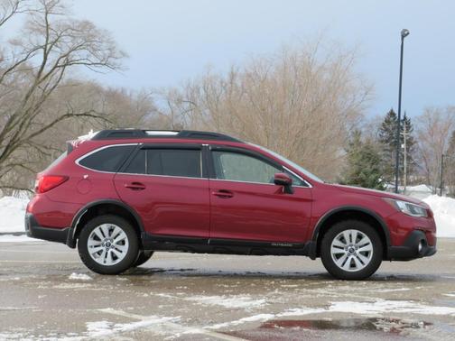 2018 Subaru Outback 2.5i Premium