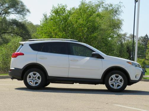 2014 Toyota RAV4 LE