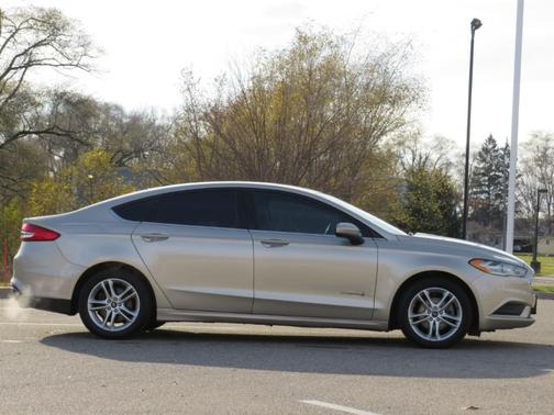 2018 Ford Fusion Hybrid S