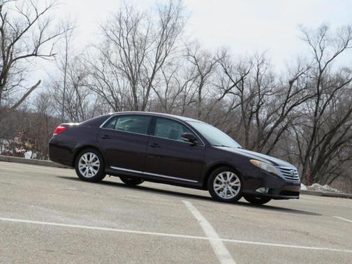 2011 Toyota Avalon Base