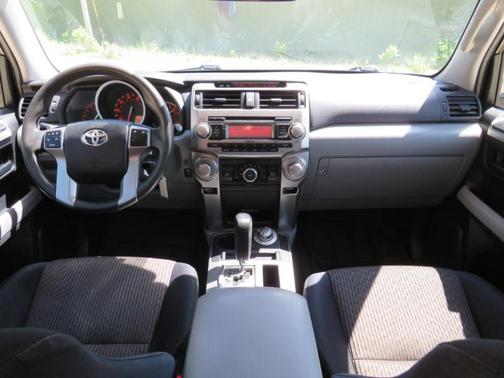 White 2013 Toyota 4Runner SR5 4WD