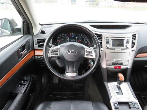 Carbide Gray Metallic 2014 Subaru Outback 3.6R Limited