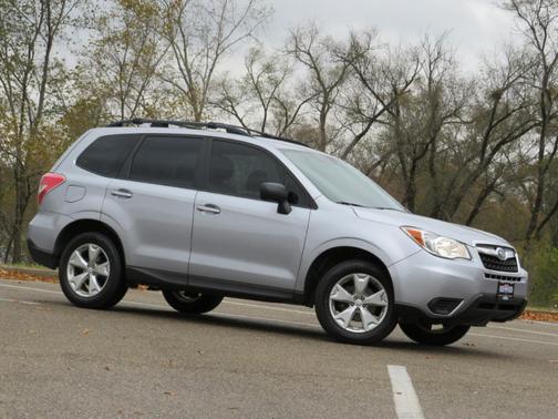 2016 Subaru Forester 2.5i