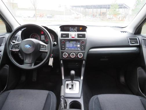 2016 Subaru Forester 2.5i