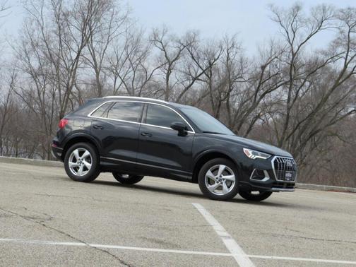 2021 Audi Q3 40 Premium