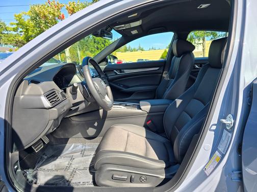 2022 Honda Accord Hybrid 