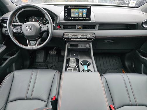 Platinum White Pearl 2023 Honda Pilot