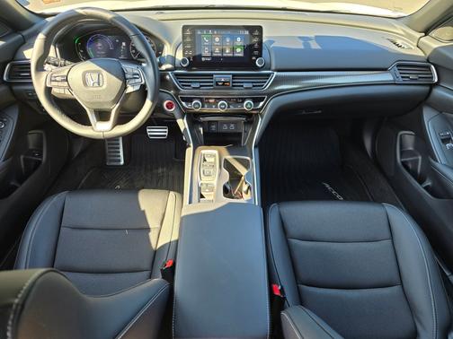 2022 Honda Accord Hybrid 