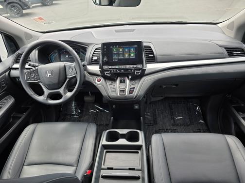 Platinum White Pearl 2023 Honda Odyssey
