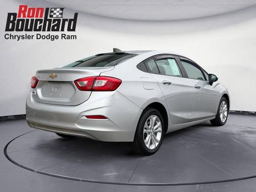 Gray 2019 Chevrolet Cruze LS