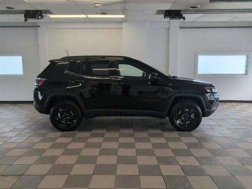 2024 Jeep Compass Trailhawk