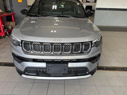Silver 2023 Jeep Compass Limited
