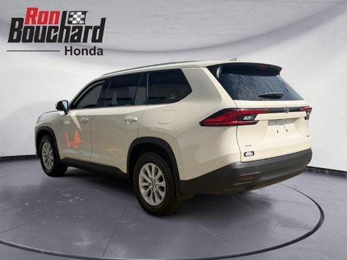 White 2024 Toyota Grand Highlander XLE
