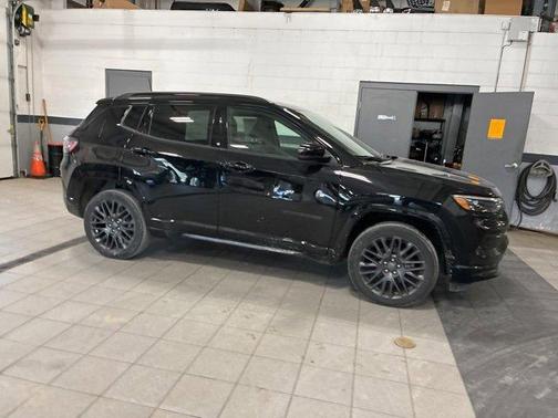 2022 Jeep Compass Altitude