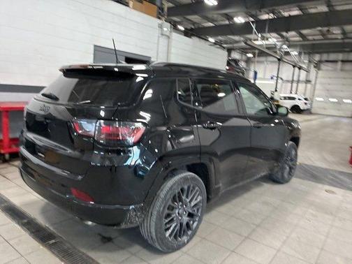 2022 Jeep Compass Altitude