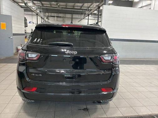 2022 Jeep Compass Altitude