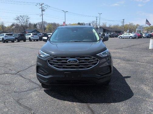 2021 Ford Edge SE