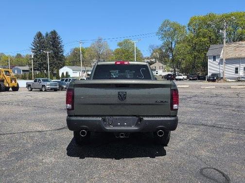 2021 RAM 1500 Classic SLT