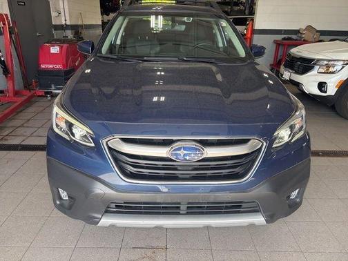 Abyss Blue Pearl 2022 Subaru Outback Limited XT