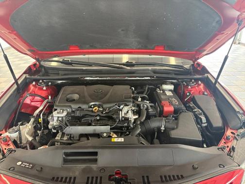 2020 Toyota Camry SE