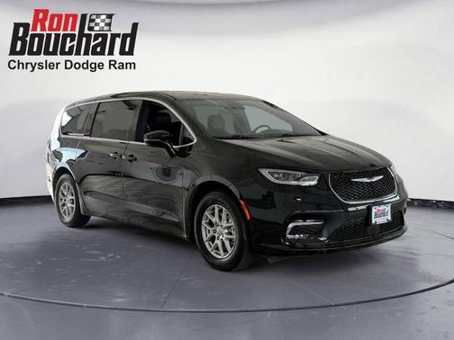 Black 2025 Chrysler Pacifica Select