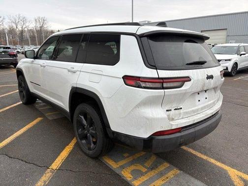 2023 Jeep Grand Cherokee L Laredo